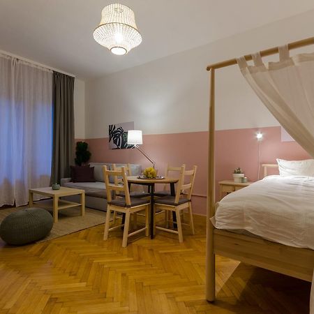 Okra Apartment Budapeste Exterior foto