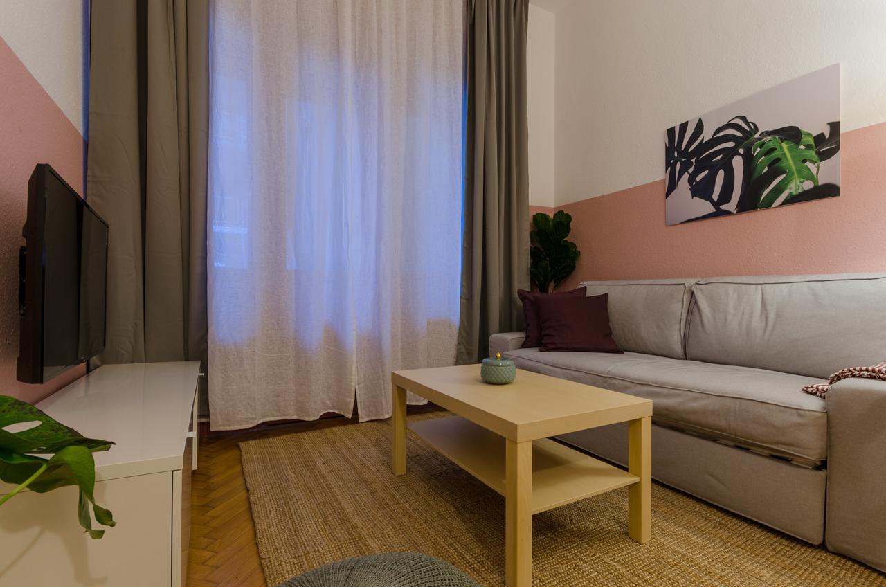 Okra Apartment Budapeste Exterior foto